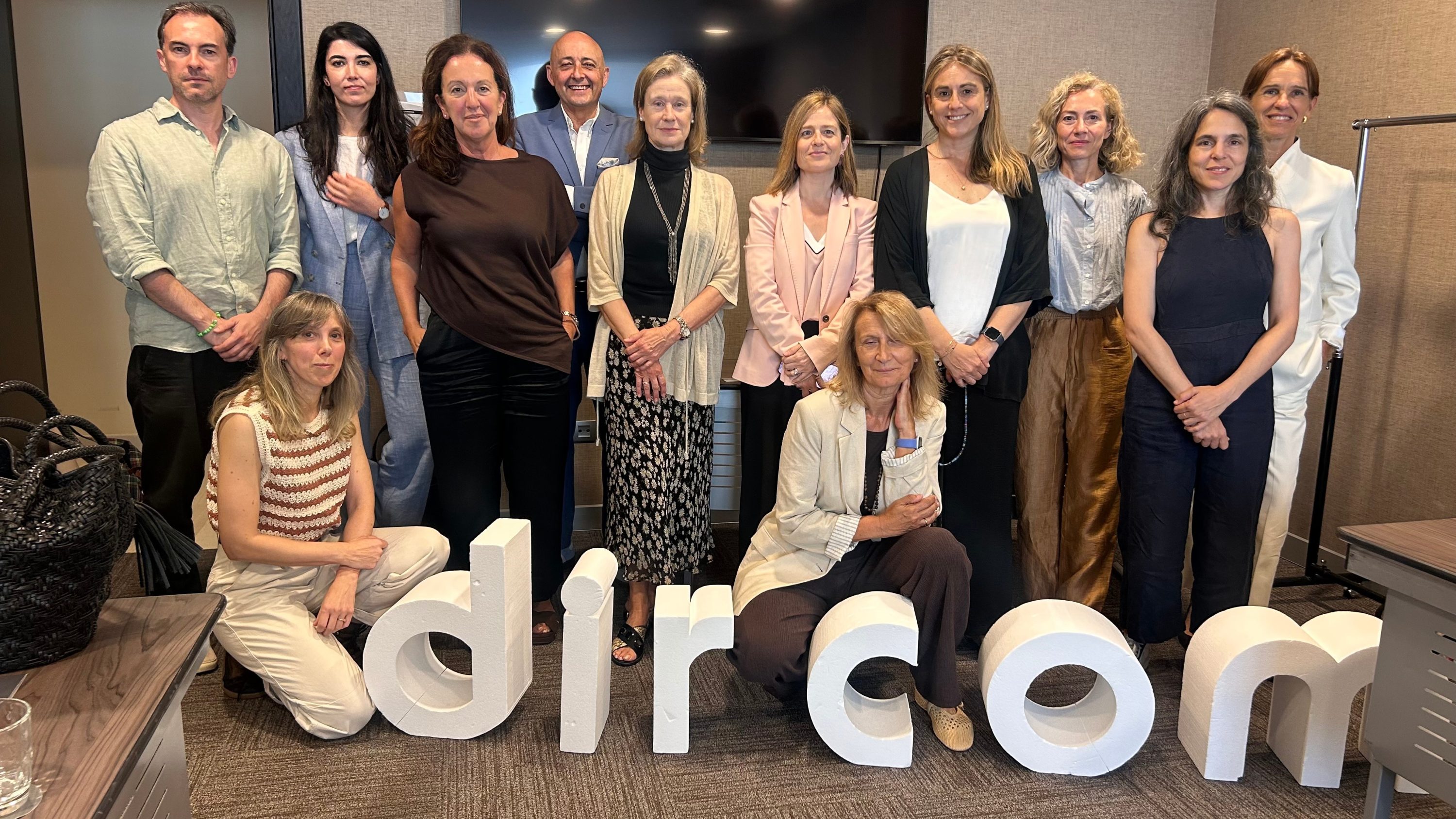 Dircom Galicia refuerza su Junta Directiva con la incorporación de Henar L. Senovilla y Beatriz Díaz Lorenzo como vicepresidentas