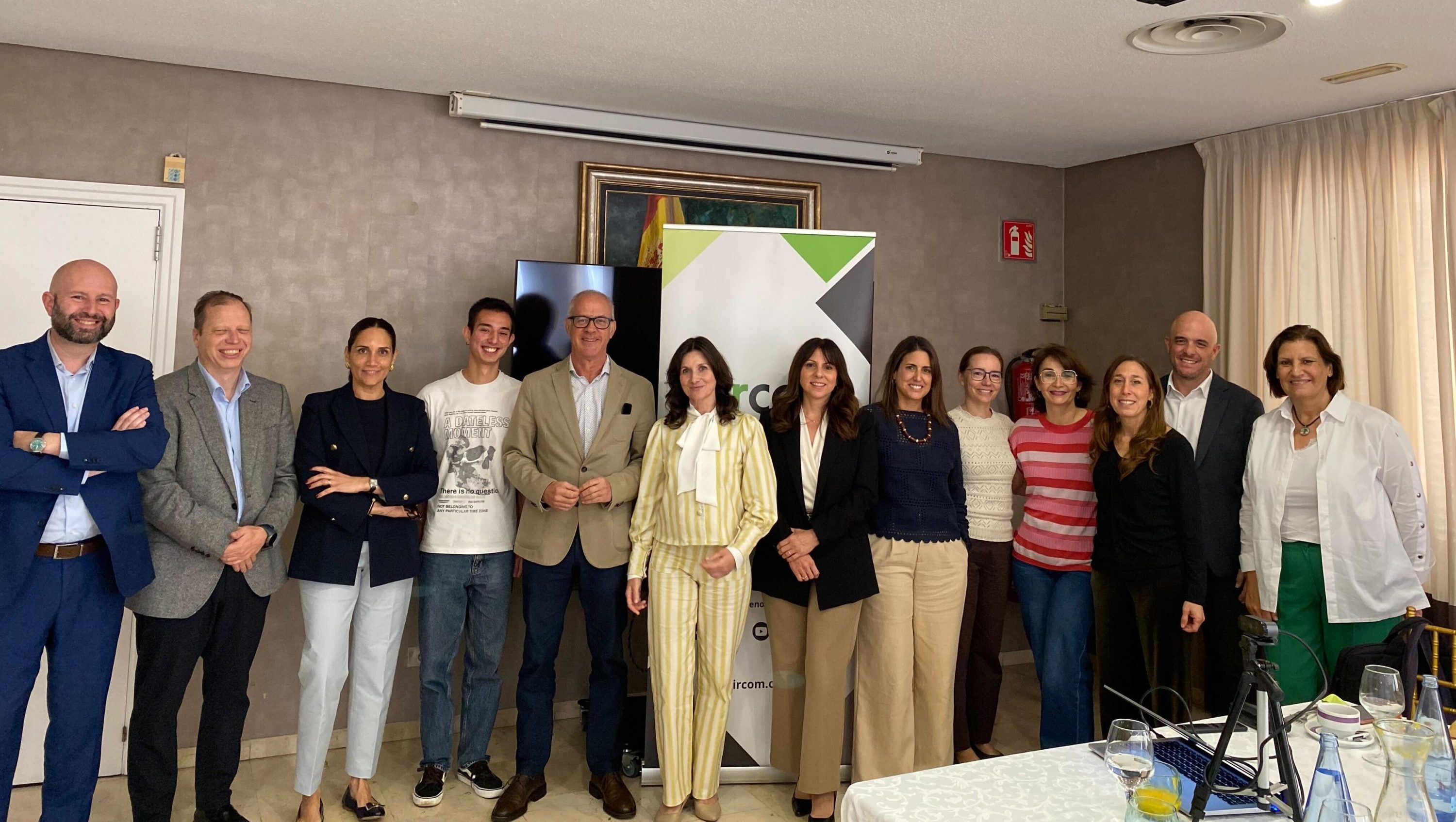 Un informe sobre comunicación en España destaca la IA y el rol estratégico del dircom como claves del futuro del sector