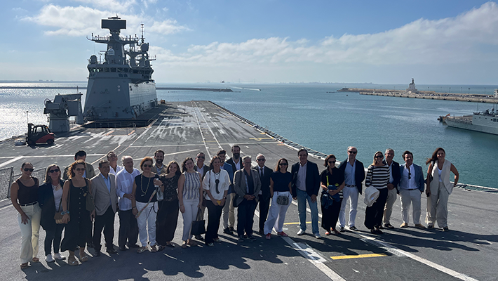Dircom Andalucía acerca a sus socios a la comunicación de la Defensa con una visita a la Armada en Rota