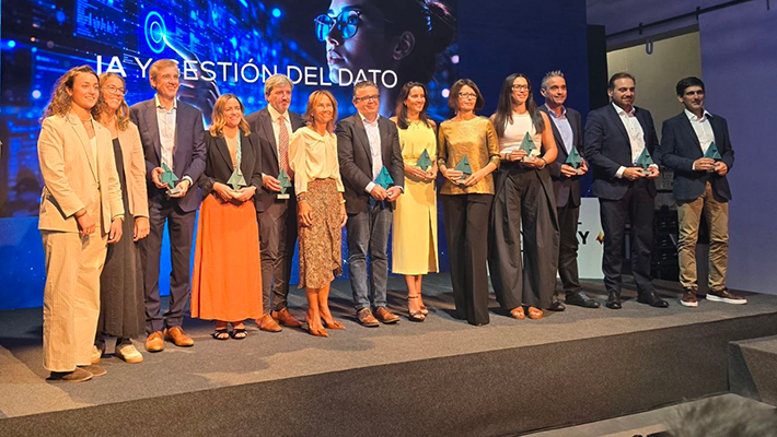 Las empresas vascas Ubikare, Multiverse Computing y Vicomtech premio Ennova Health en la categoría de IA y gestión del dato